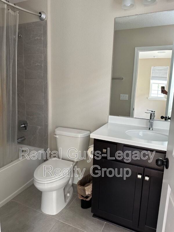 813 Crosswater Lake Dr - Photo 6 of 19