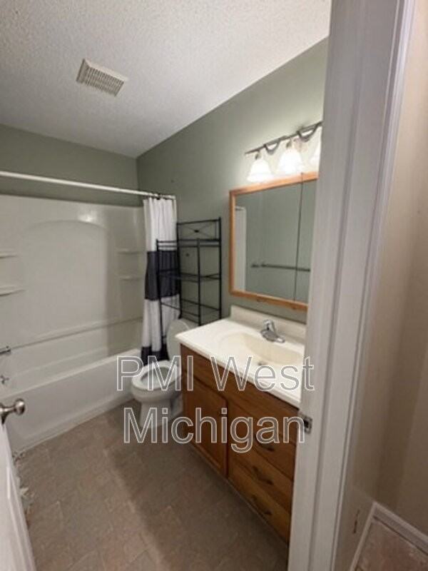 603 Peachtree Pl - Photo 7 of 9