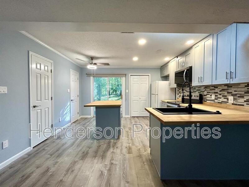 114 Joshua Case Ct - Photo 4 of 17