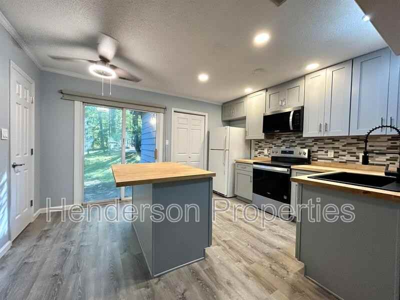114 Joshua Case Ct - Photo 6 of 17