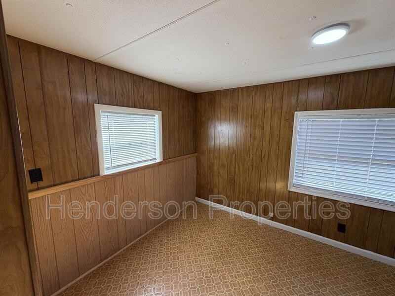 733 Indian Hill Rd - Photo 4 of 23