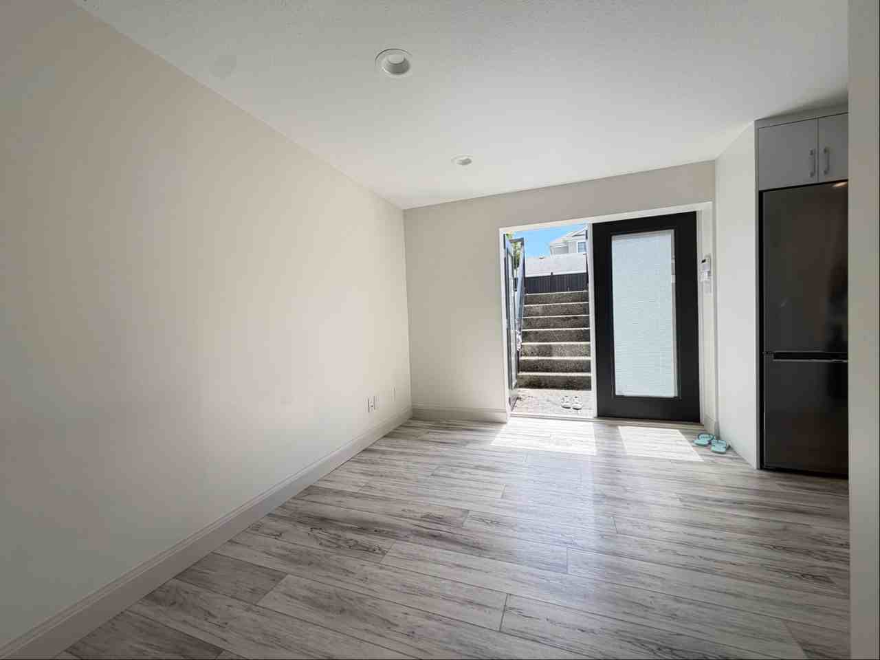 1762 West 58th Avenue #BSMT - Photo 3 of 14