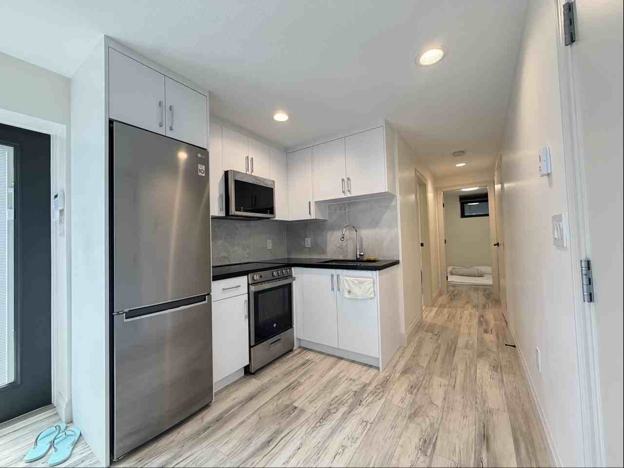 1762 West 58th Avenue #BSMT - Photo 4 of 14