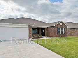 featured image of 7113 S Maple Ave