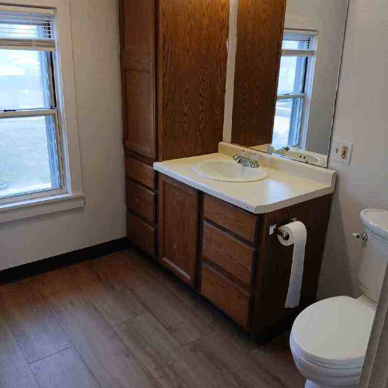 205 Walnut St - Photo 7 of 8