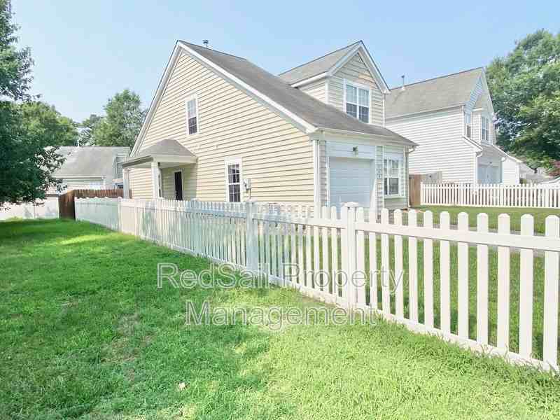 405 Holmes Blvd - Photo 2 of 22