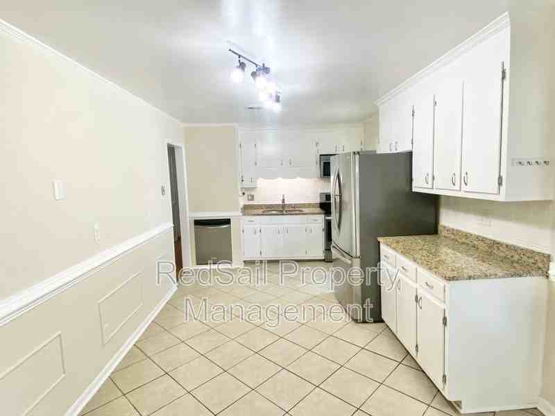 164 Mark Twain Dr - Photo 6 of 23