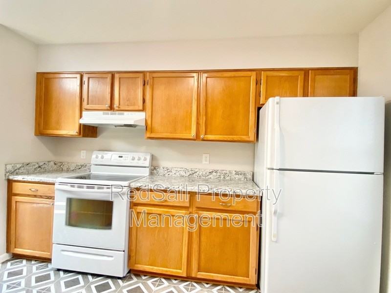 5310 Gardner Ct - Photo 7 of 17