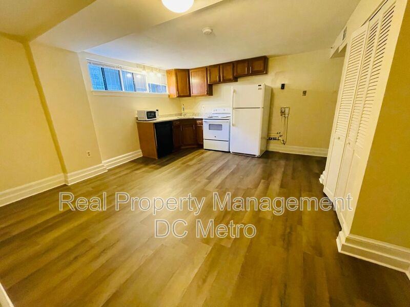 815 Maryland Ave Ne #2 - Photo 4 of 18