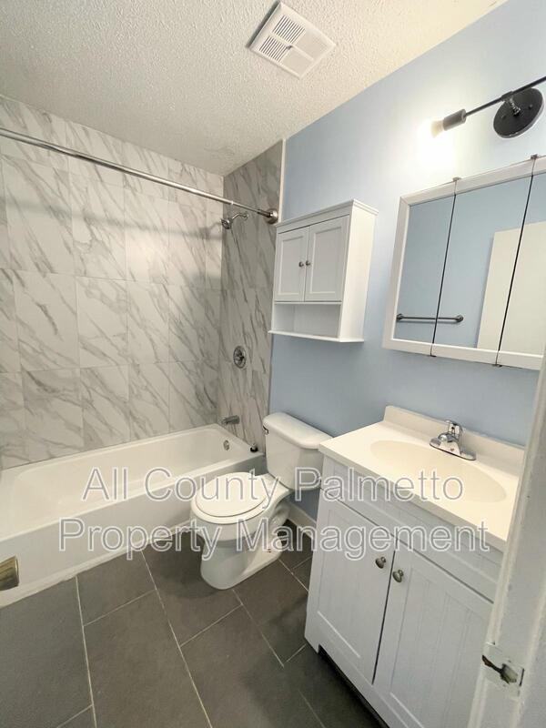 256 Fleming Rd #D - Photo 7 of 12