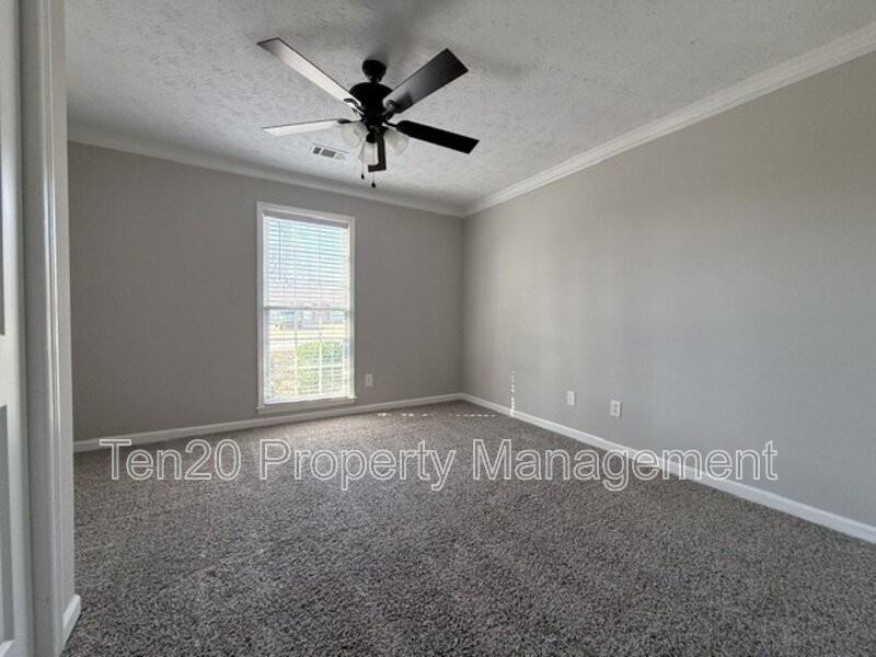 7332 Kirkwood Dr - Photo 6 of 10