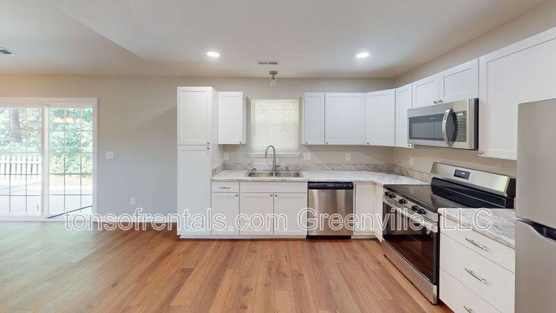 535 Pleasant Breezes Way - Photo 5 of 14