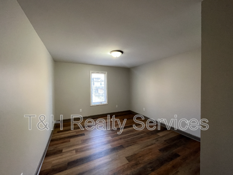 314 N Hamilton Ave - Photo 5 of 16