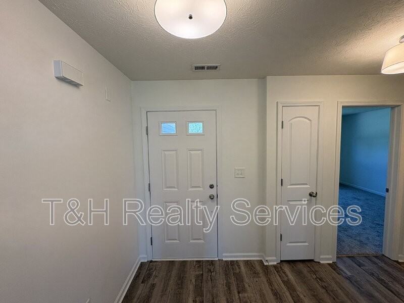 2751 Winding Creek Ln - Photo 3 of 21