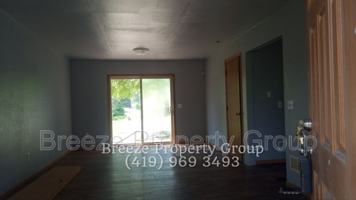 featured image of 1449 N Superior St