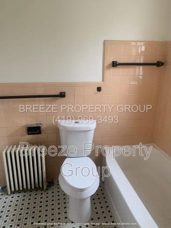 2445 W Bancroft St #2155-10 - Photo 6 of 8