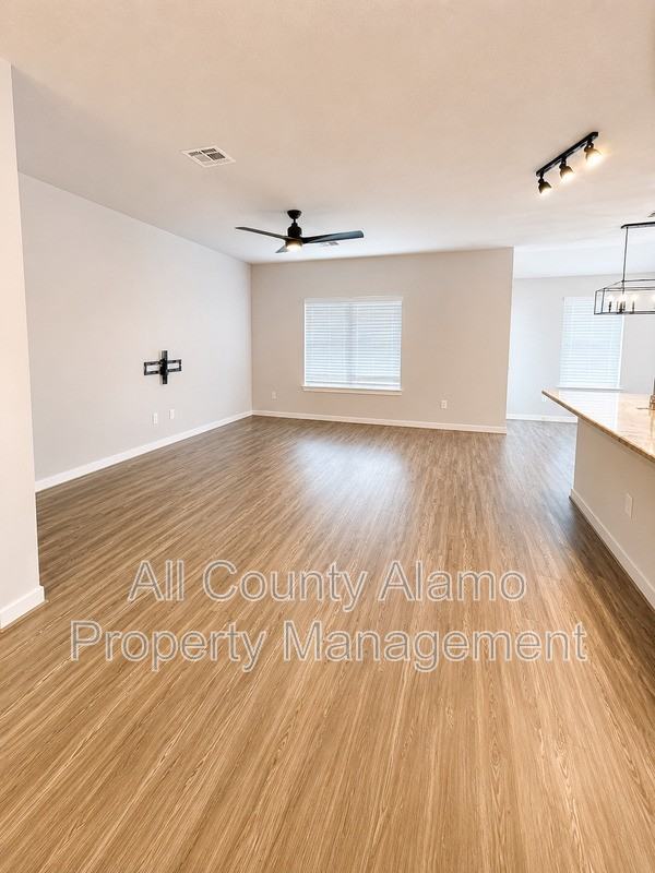 10542 Francisco Way - Photo 6 of 18