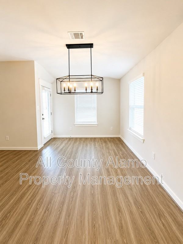10542 Francisco Way - Photo 7 of 18