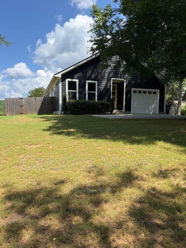 2452 Fews Bridge Rd - Photo 2 of 30