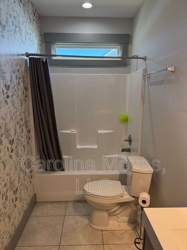 2452 Fews Bridge Rd - Photo 4 of 30