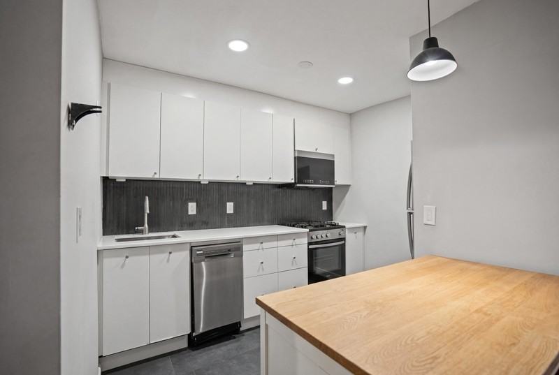 204 Woodcliff Ave #4C - Photo 5 of 13