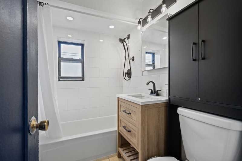 204 Woodcliff Ave #4C - Photo 6 of 13