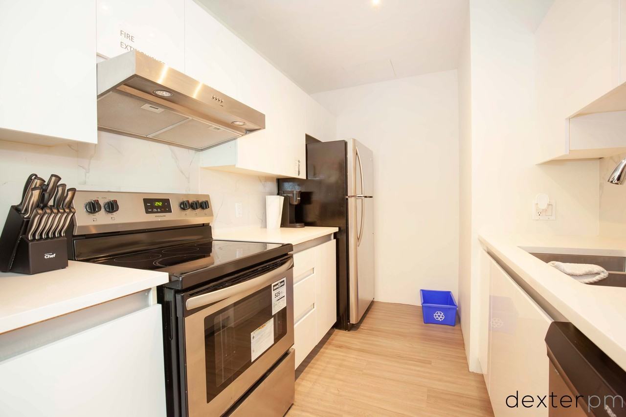 989 Nelson Street #1510 - Photo 4 of 13