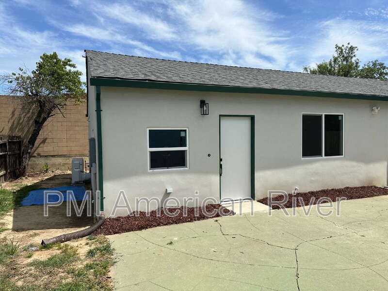 5403 Martin Luther King Jr Blvd - Photo 2 of 12