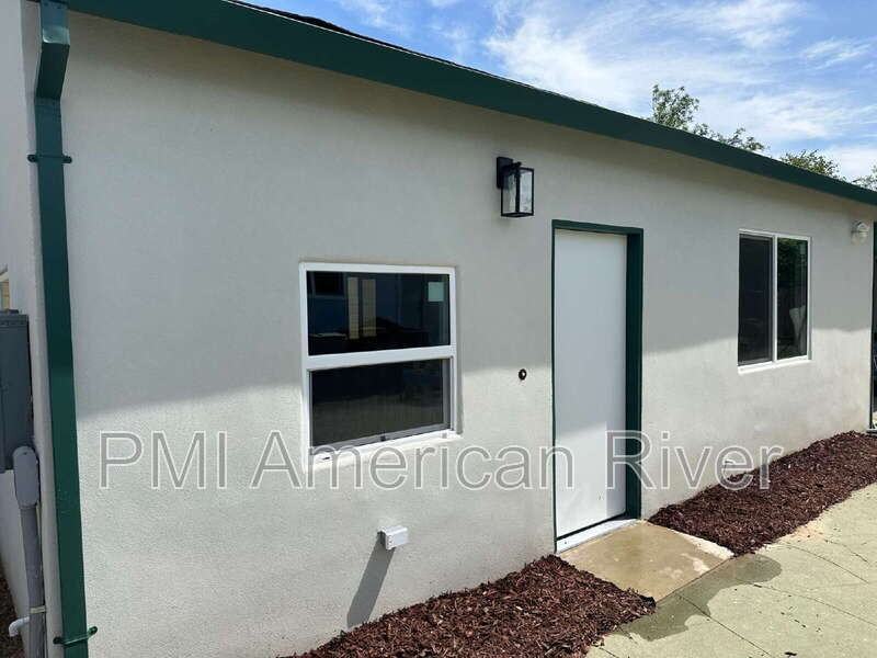 5403 Martin Luther King Jr Blvd - Photo 4 of 12