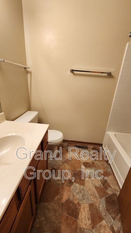 277 W Treehouse Ln - Photo 7 of 14