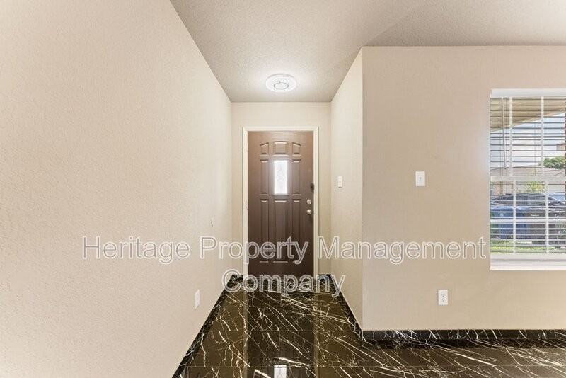 5819 Providence Oak - Photo 3 of 40