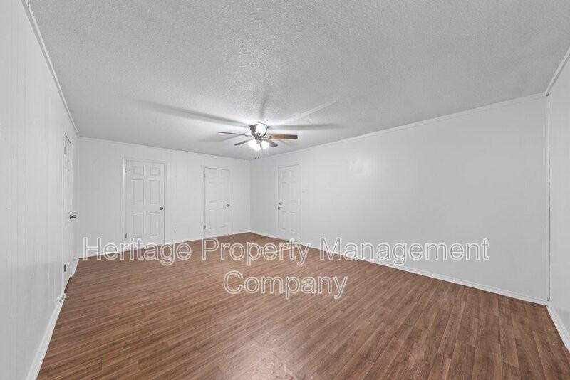 511 Pecan Valley Dr - Photo 6 of 15