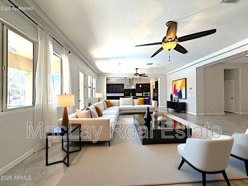 1142 E Bajor St - Photo 4 of 39
