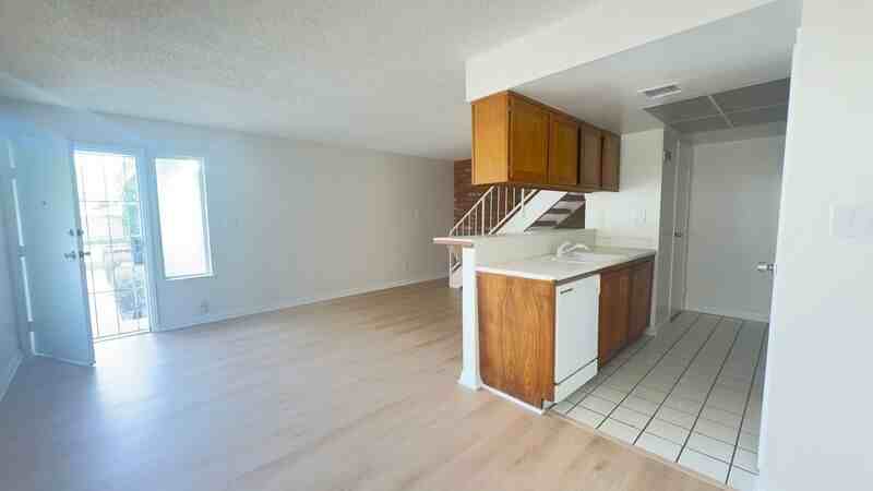 3026 Winfield Ave - Photo 3 of 18