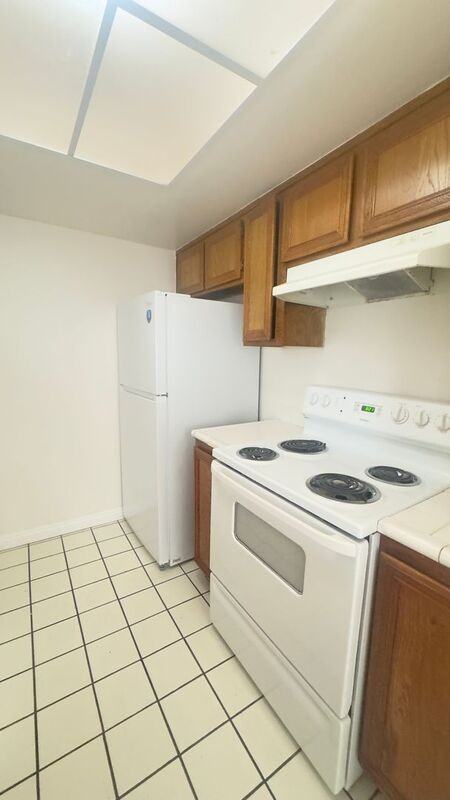 3026 Winfield Ave - Photo 5 of 18