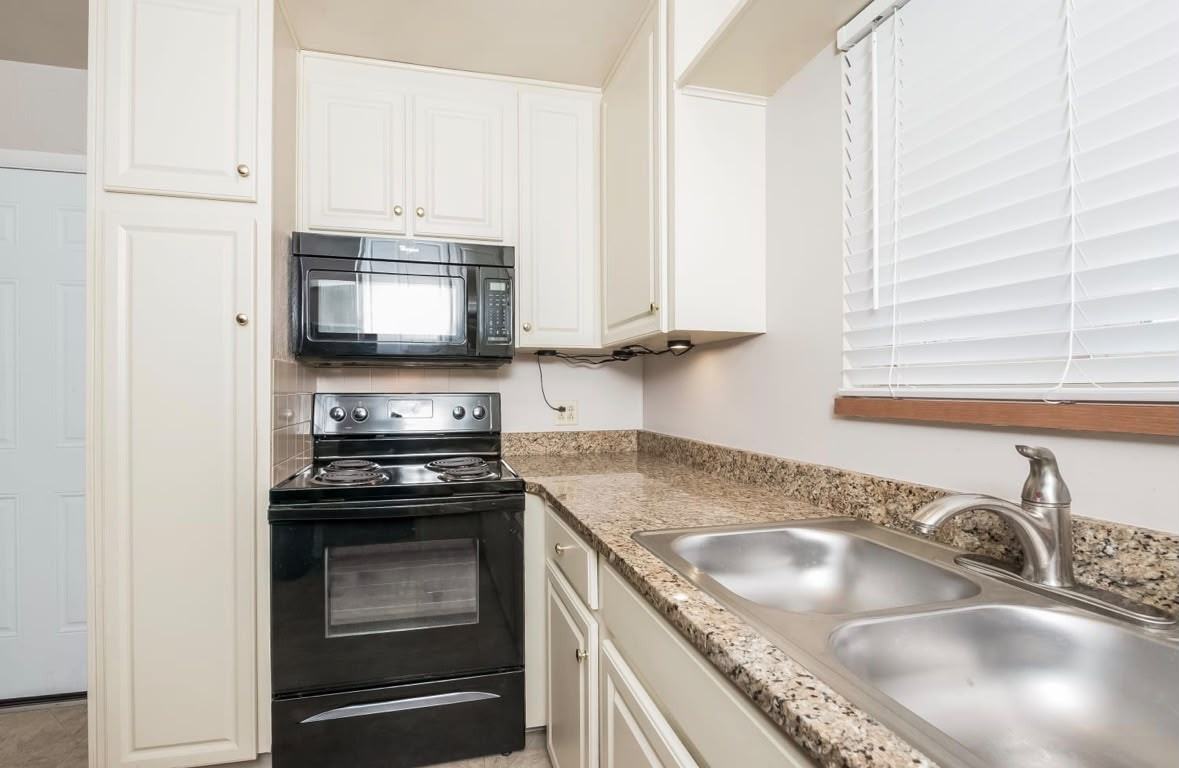 13482 East Dakota Avenue - Photo 6 of 17