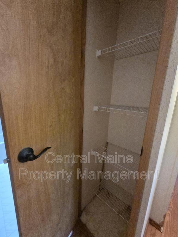 400 Friendship Rd - Photo 6 of 19