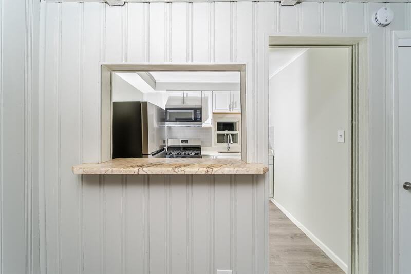 139 N Pine Ave - Photo 4 of 35