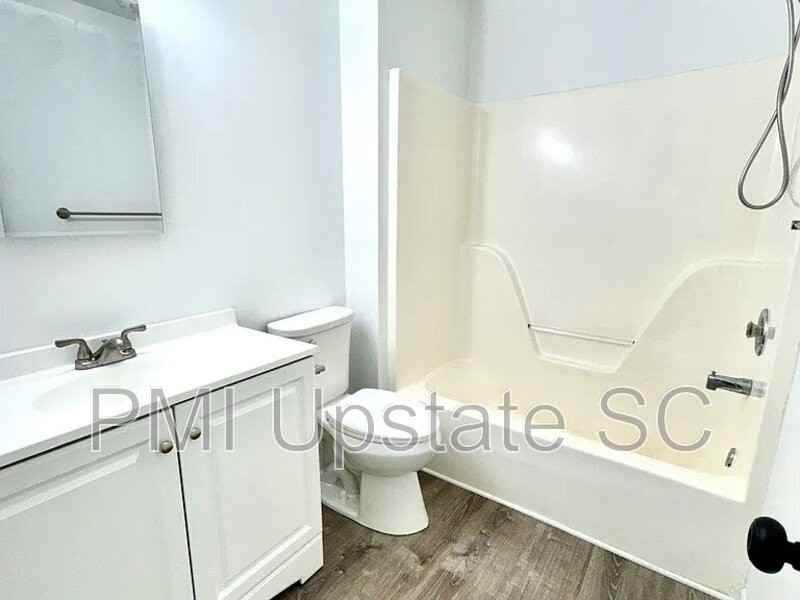700 Simpson Rd #9D - Photo 7 of 10