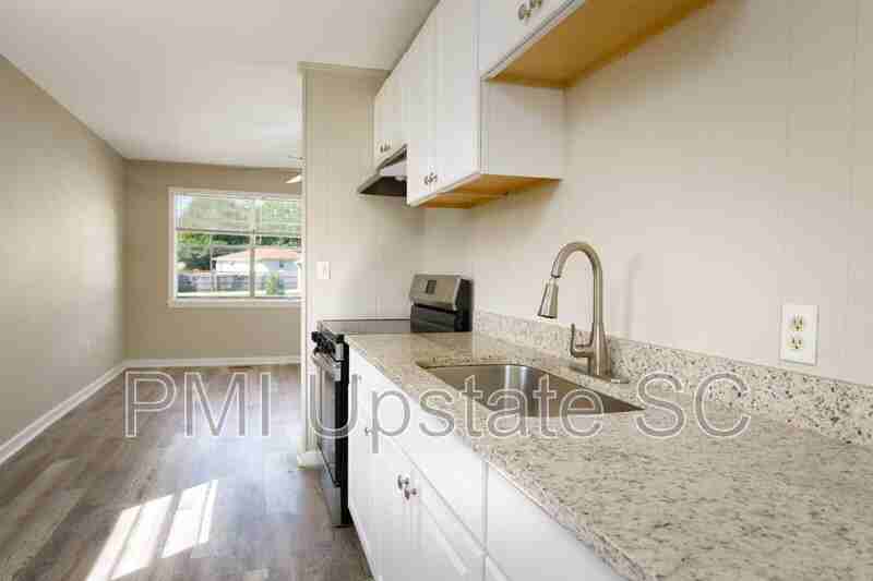 700 Brook St #4 - Photo 2 of 13
