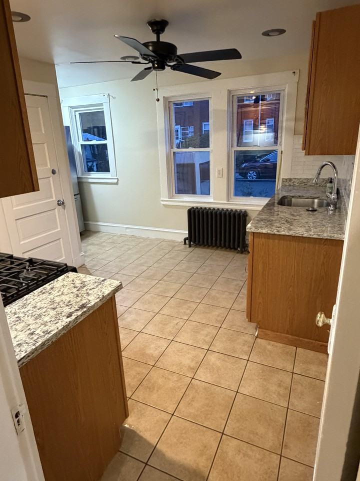 594 South Street #1 - Photo 3 of 9
