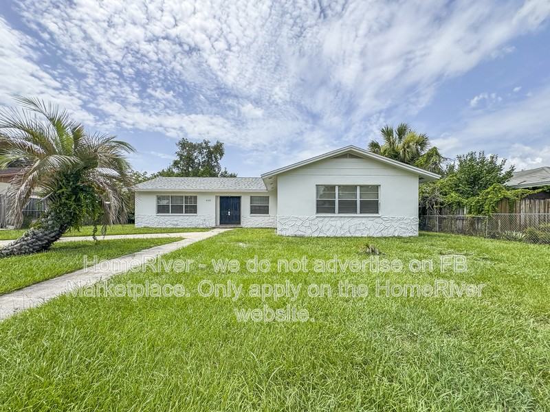 4407 Pompano Dr