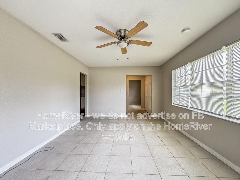4407 Pompano Dr - Photo 6 of 26