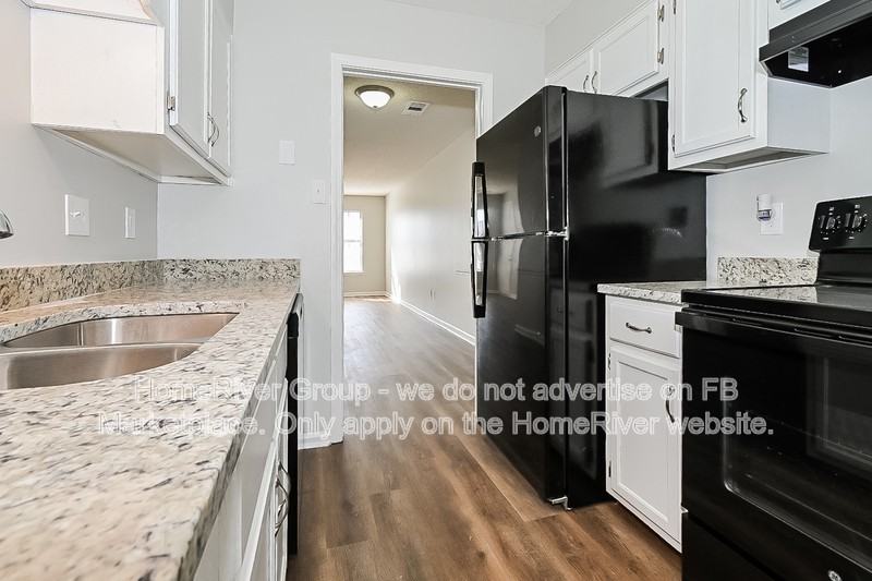 3120 Edenshire Ln - Photo 4 of 17