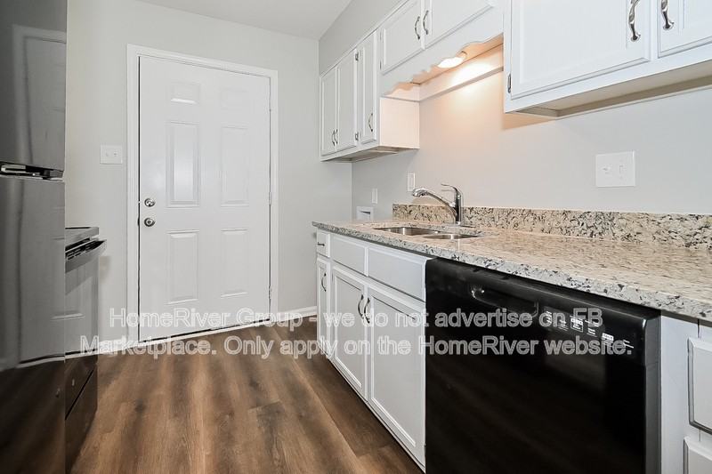 3120 Edenshire Ln - Photo 5 of 17
