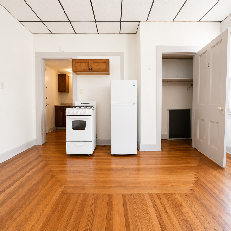 217 South Jefferson Street #6 - Photo 2 of 5