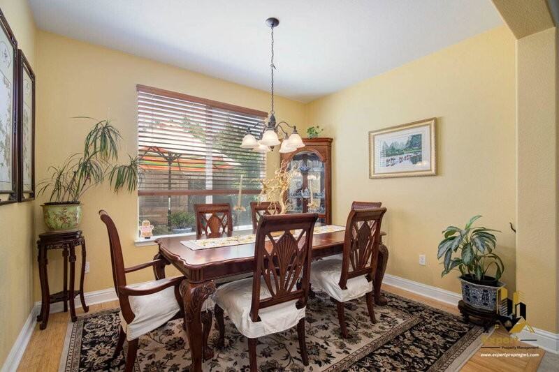 1952 Culverhill Way - Photo 5 of 38