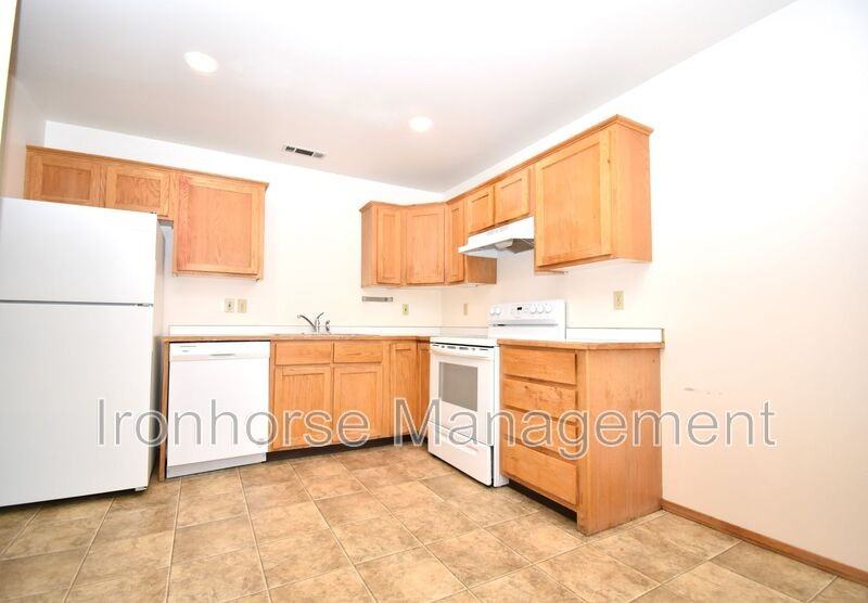 8 Michael Grove Ave - Photo 5 of 22
