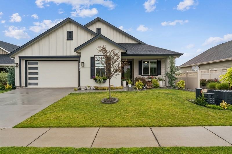 11691 W Quintale Dr - Photo 2 of 40