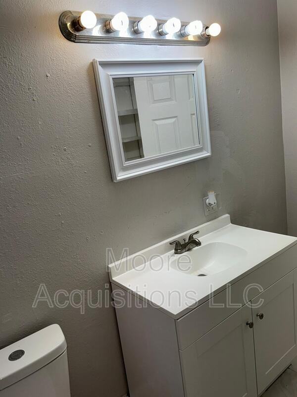 500 W Burrell St - Photo 7 of 25